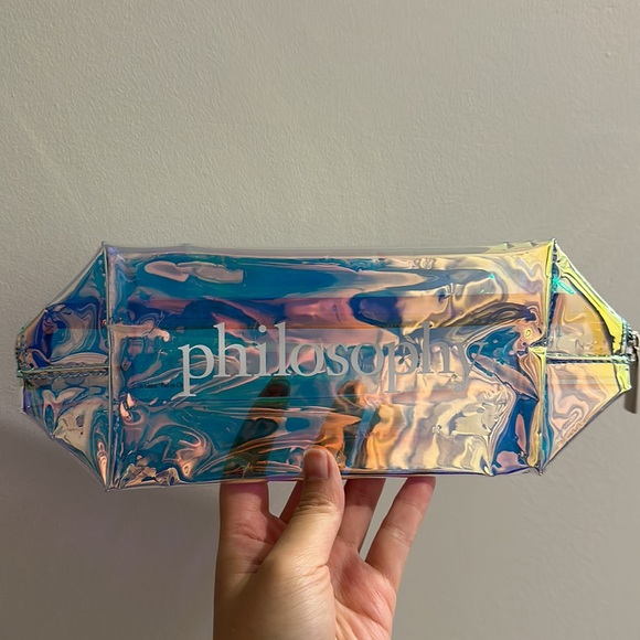 BEAUTY GIFT BAG! ALL NEW ITEMS - Picture 9 of 12